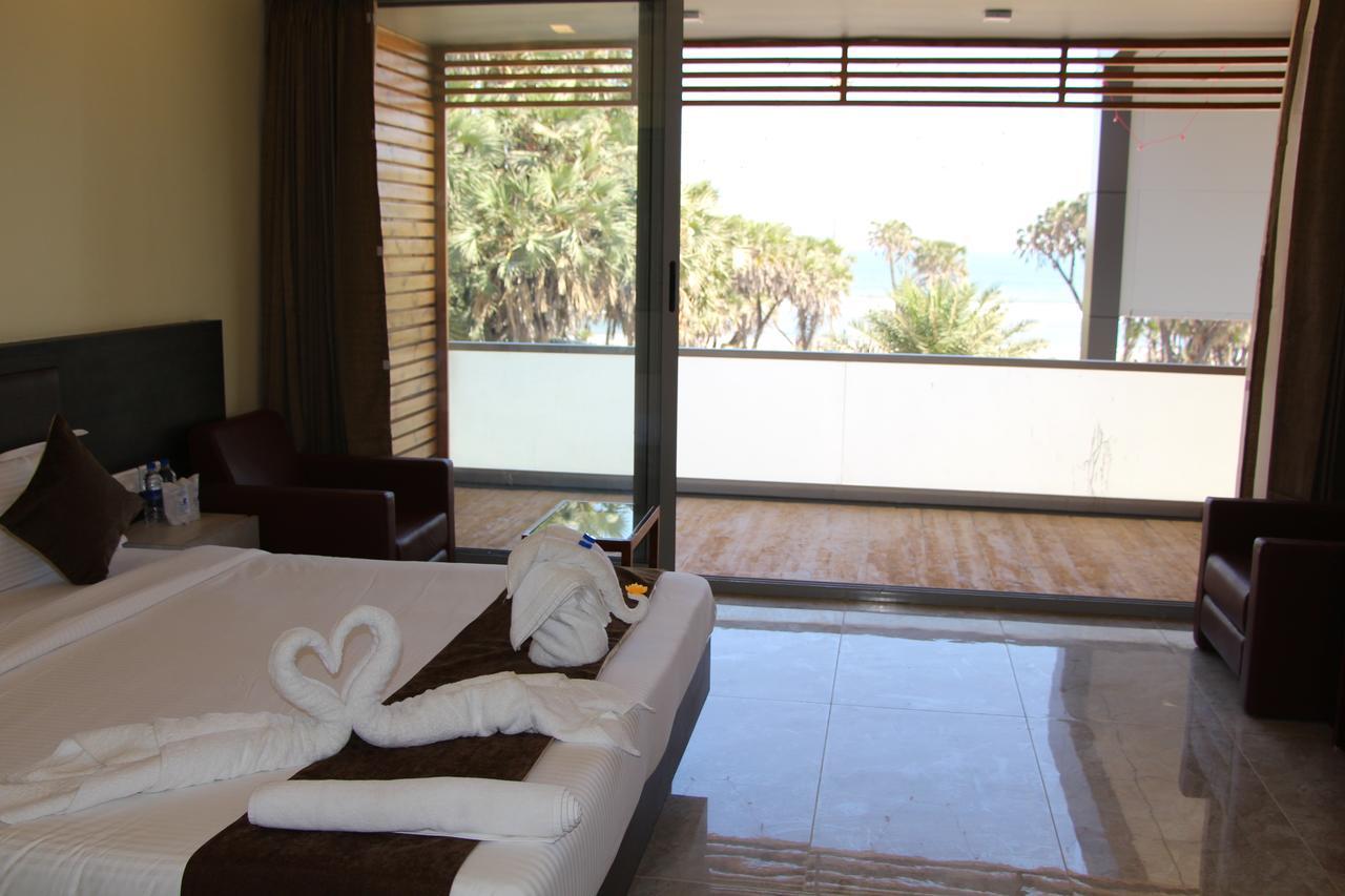 Krishna Beach Resorts - Diu Eksteriør bilde
