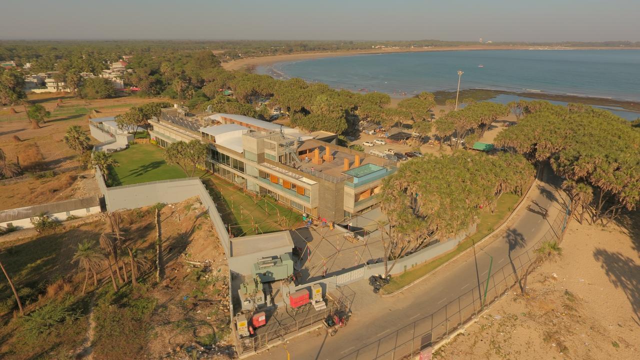 Krishna Beach Resorts - Diu Eksteriør bilde