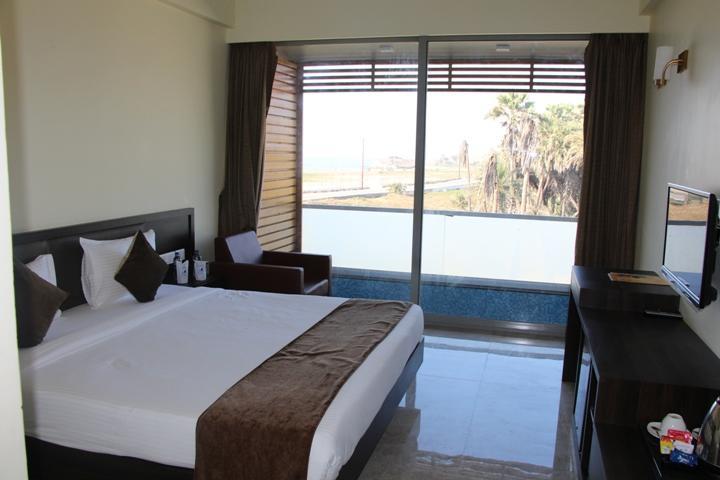 Krishna Beach Resorts - Diu Eksteriør bilde