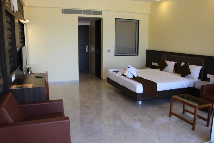 Krishna Beach Resorts - Diu Eksteriør bilde